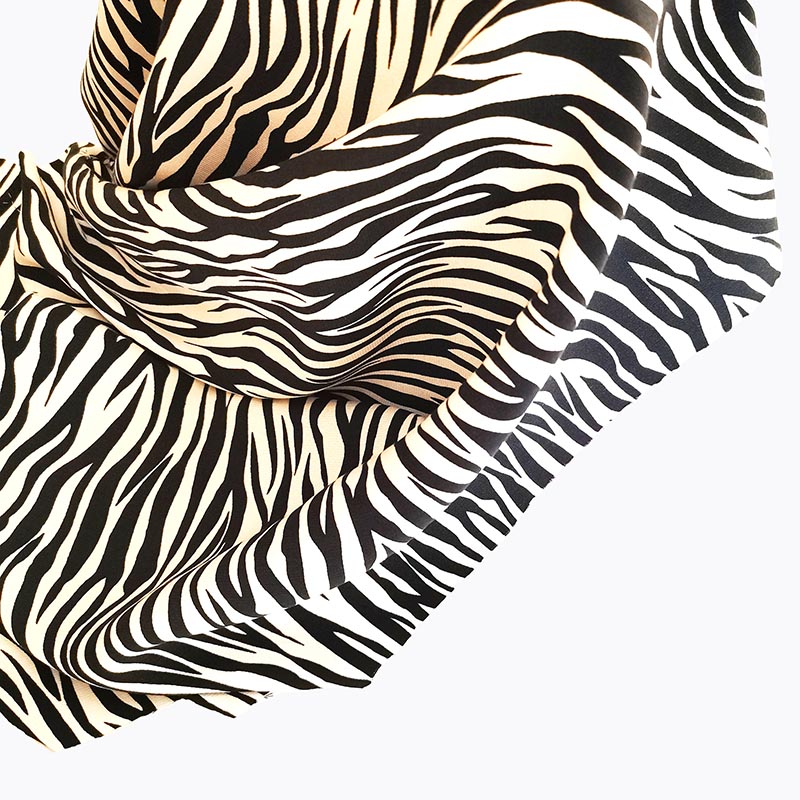 56 rayon 44 viscose satijn Dierenprint zebra dierenprint stof