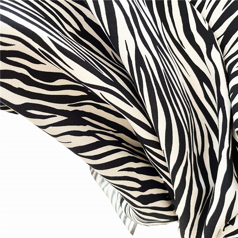 56 rayon 44 viscose satijn Dierenprint zebra dierenprint stof