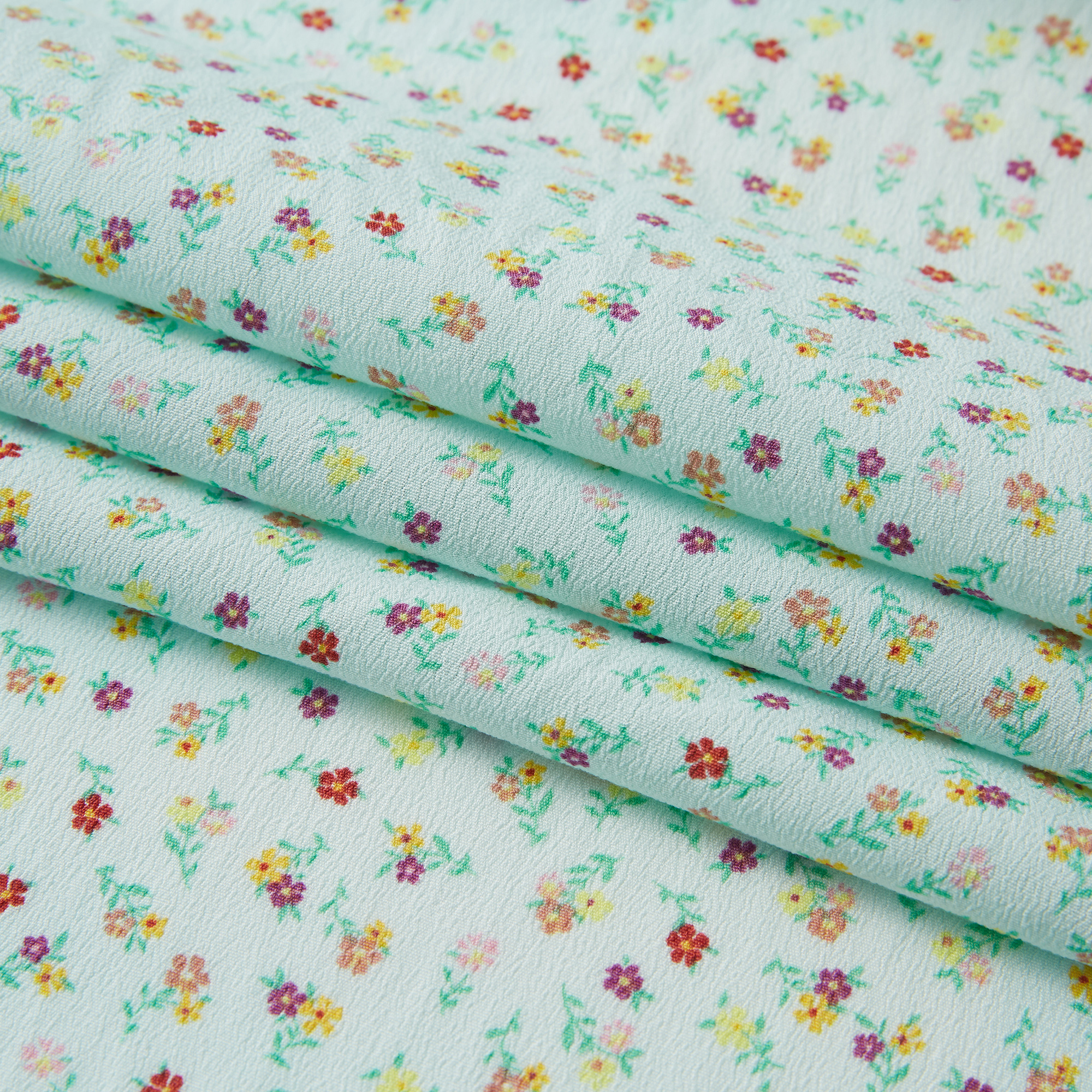 Crêpe met kleine bloemenprint 53% viscose 47% rayon pastorale top & klassieke stof