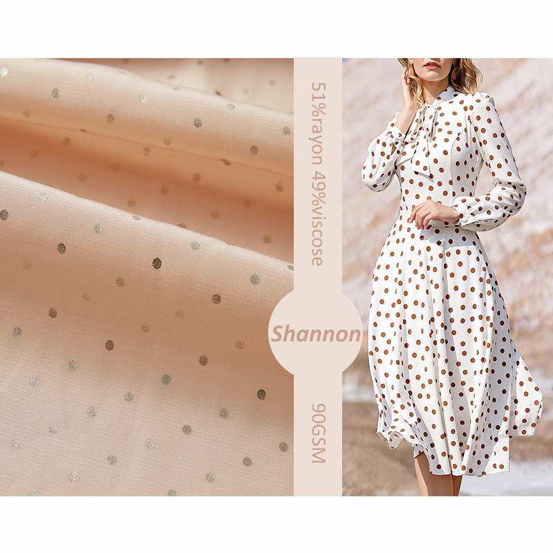 Is de Shapes Print Fabric zacht, glad, gestructureerd of heeft hij een bepaalde afwerking?